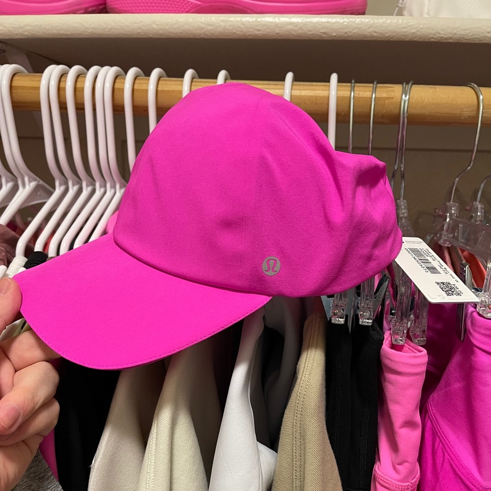 NWT Lululemon Fast and Free hat